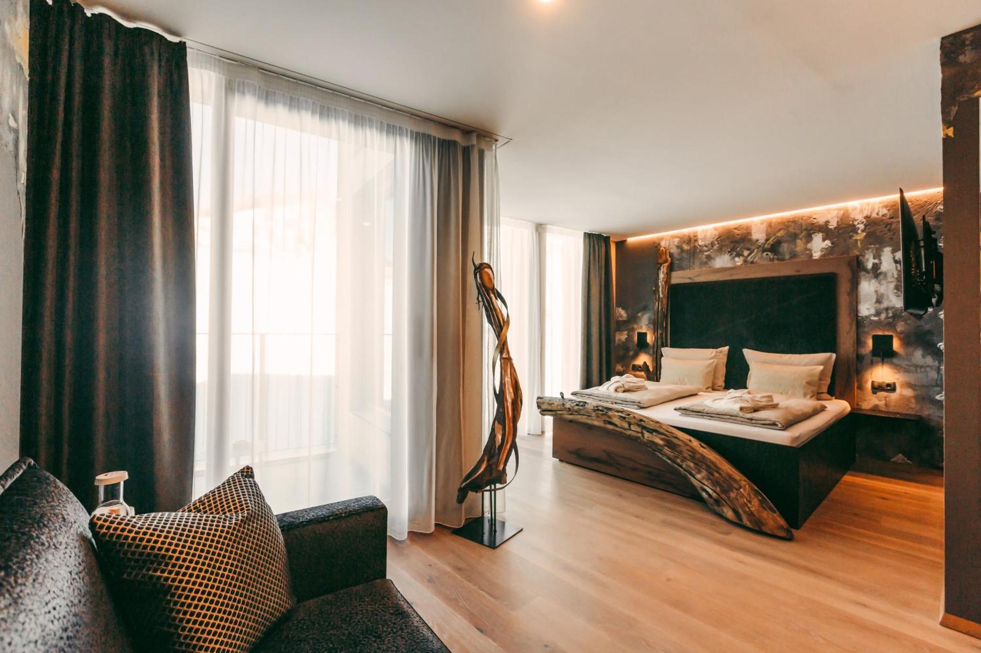 Panoramic Lotsch Otel Sarentino Oda fotoğraf